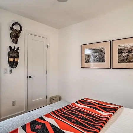 Modern W/ Charm < 2 Mi To Plaza Holiday home Santa Fe