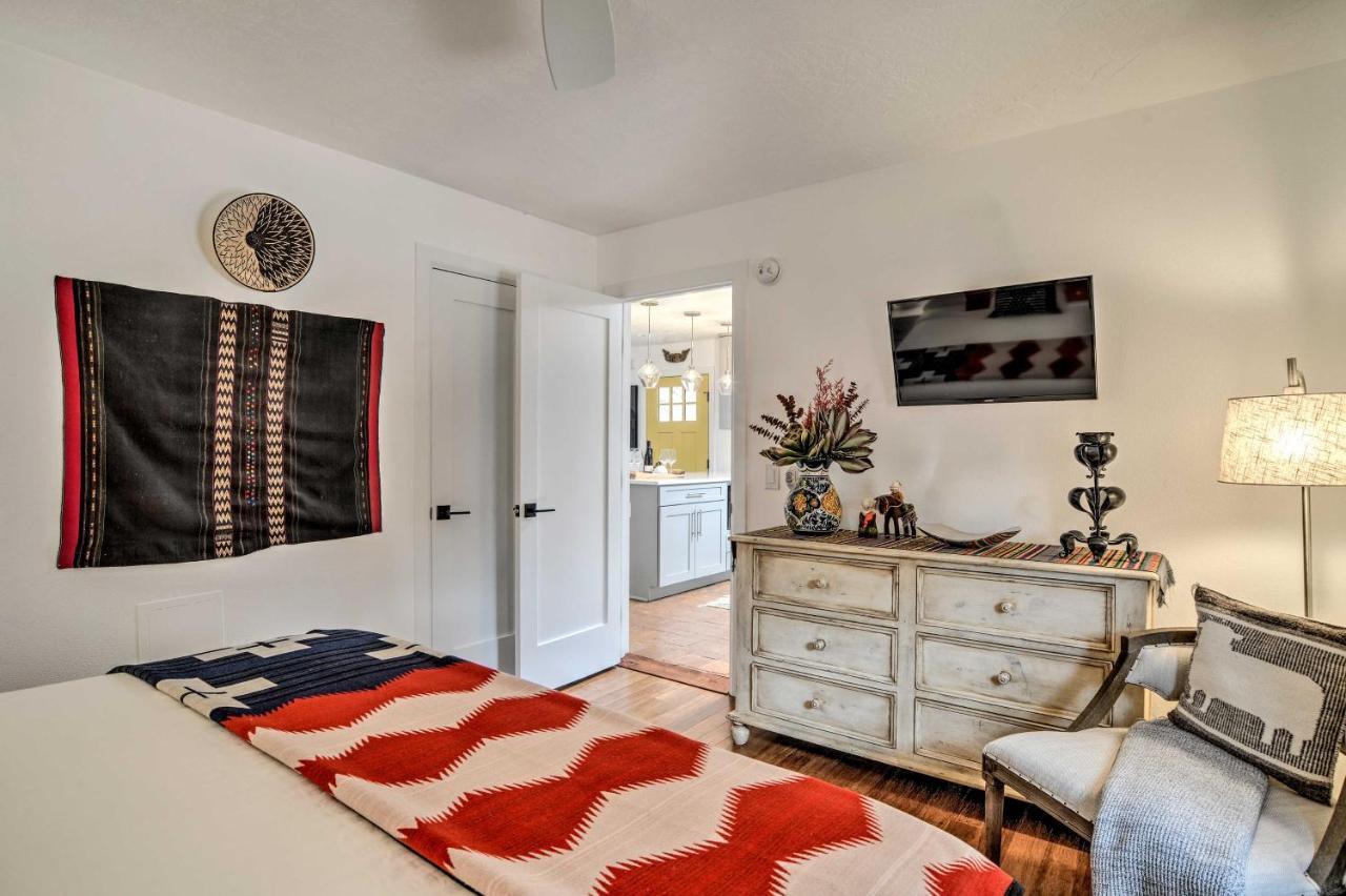 Modern Bungalow With Charm Less Than 2 Mi To Plaza