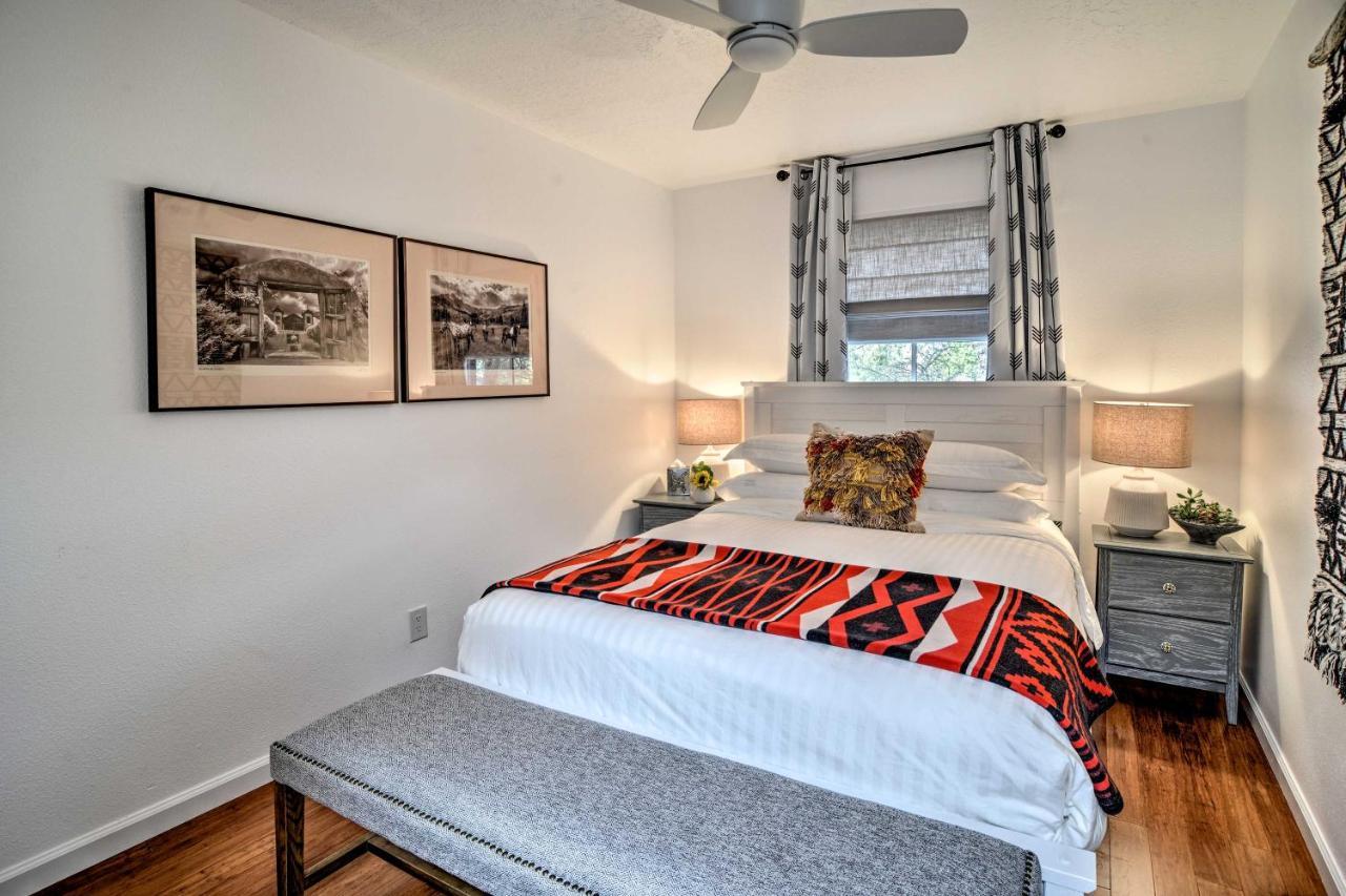 Modern Bungalow With Charm Less Than 2 Mi To Plaza Santa Fe