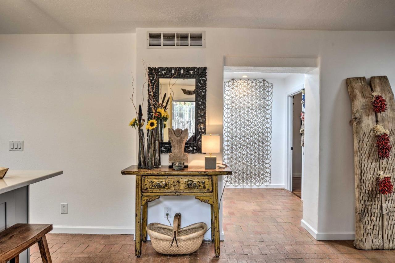 Modern Bungalow With Charm Less Than 2 Mi To Plaza *